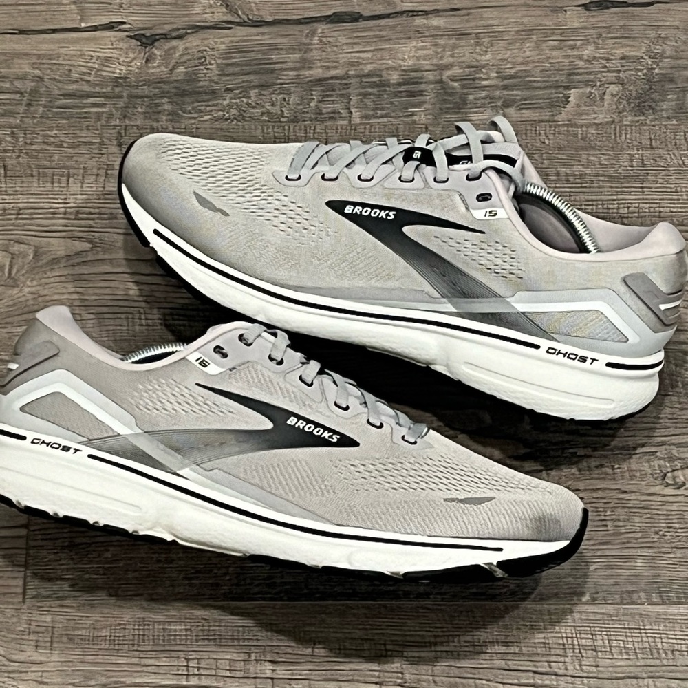 Brooks Ghost 15 Mens Size 12.5 Wide Athletic Shoes